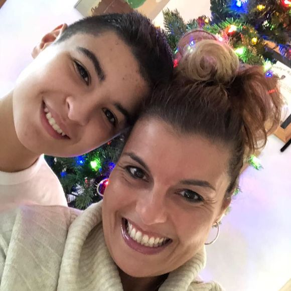 Meet your Posher, Debbie - Picture 1 of 1